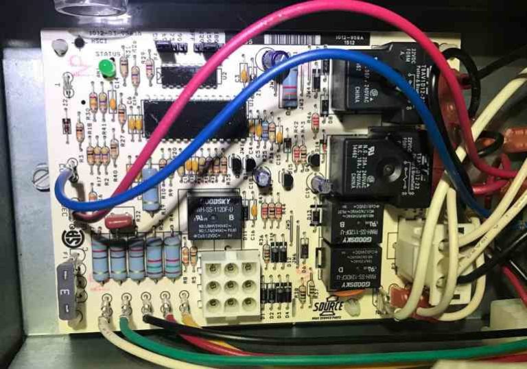 My Furnace Turns on Then off After a Few Minutes Find out Why