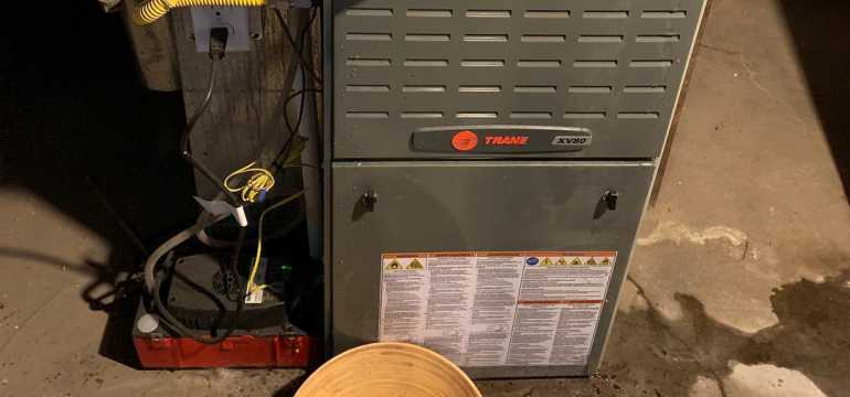 furnace-is-leaking-water-when-the-ac-is-on-here-s-what-to-do