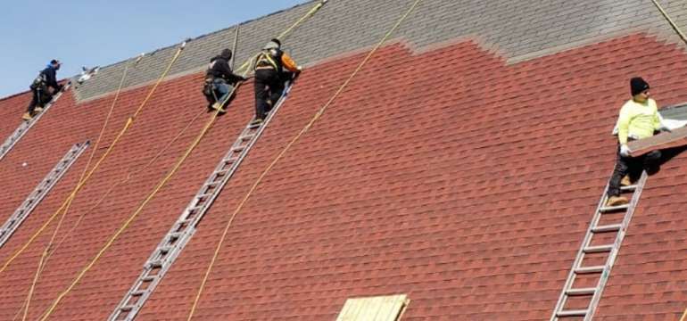 About Steep Roofs and How to Safely Work on Them