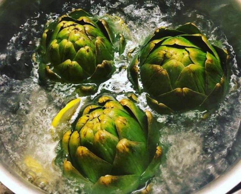 What Does an Artichoke Taste Like? A Culinary Guide to Artichoke