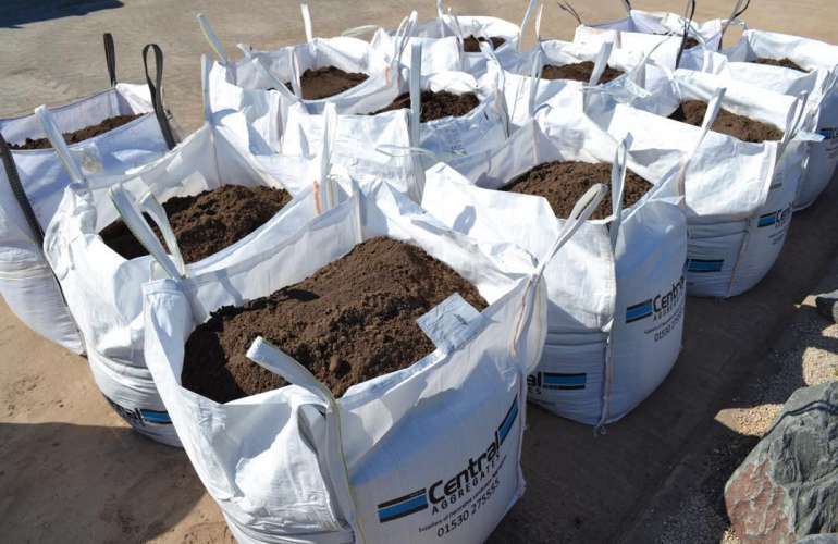 How Much Does a Yard of Topsoil Weigh and How Much Do I Need? How Much Does 2 Cubic Feet Of Dirt Weigh